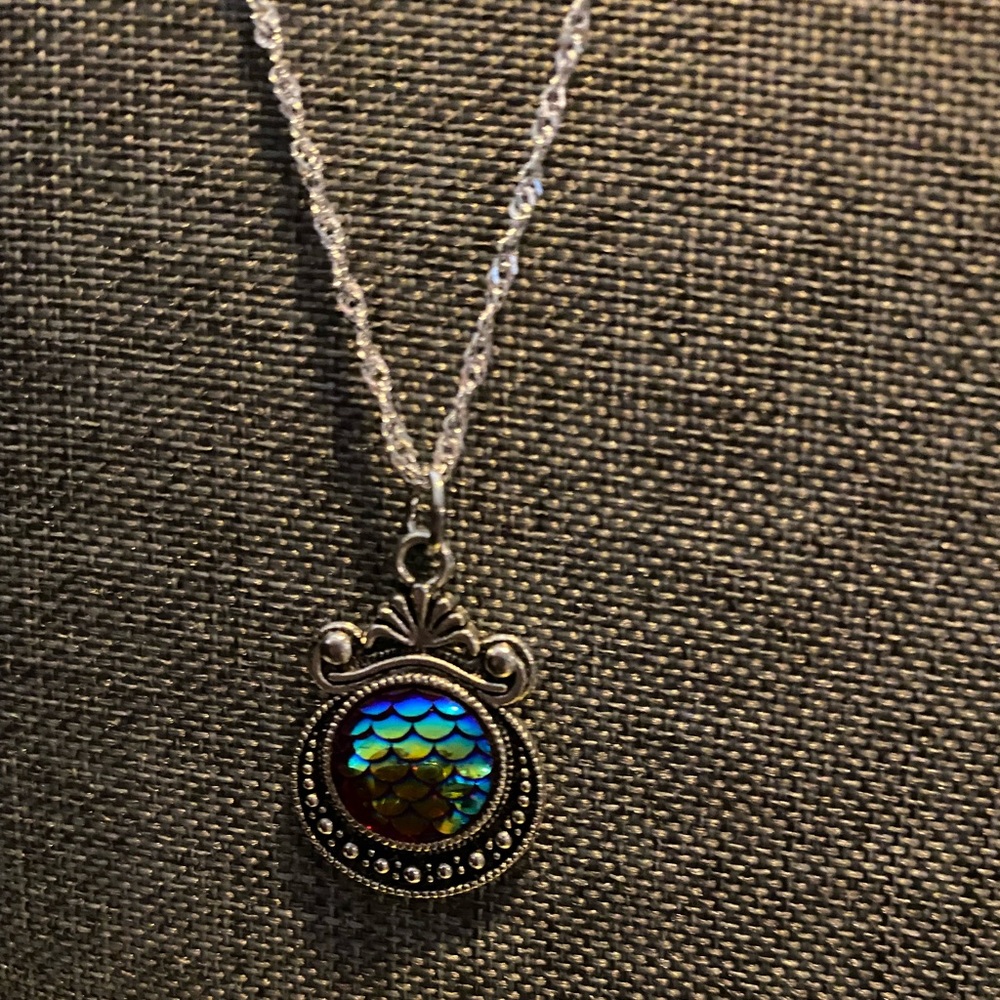 Mermaid necklace set